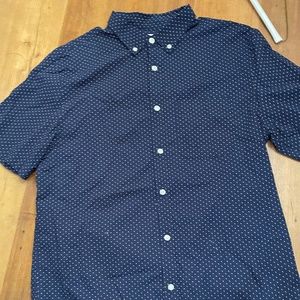 Men’s short sleeve shirt size L